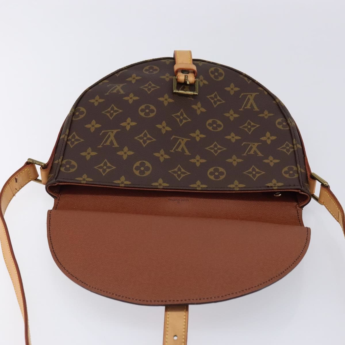 Louis Vuitton Chantilly GM - Image 10