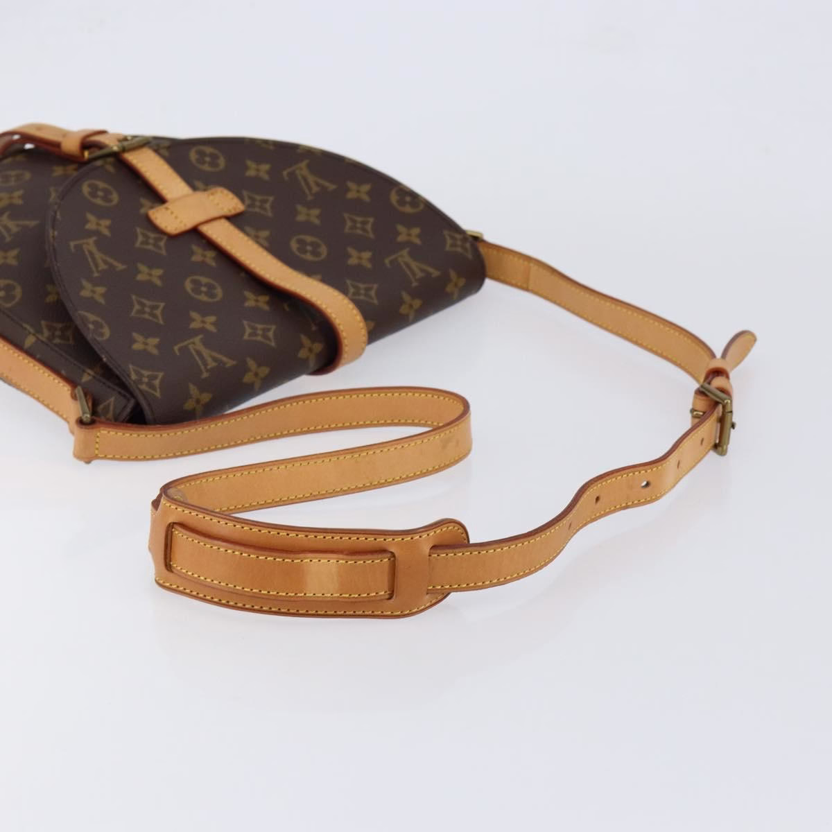 Louis Vuitton Chantilly GM - Image 8