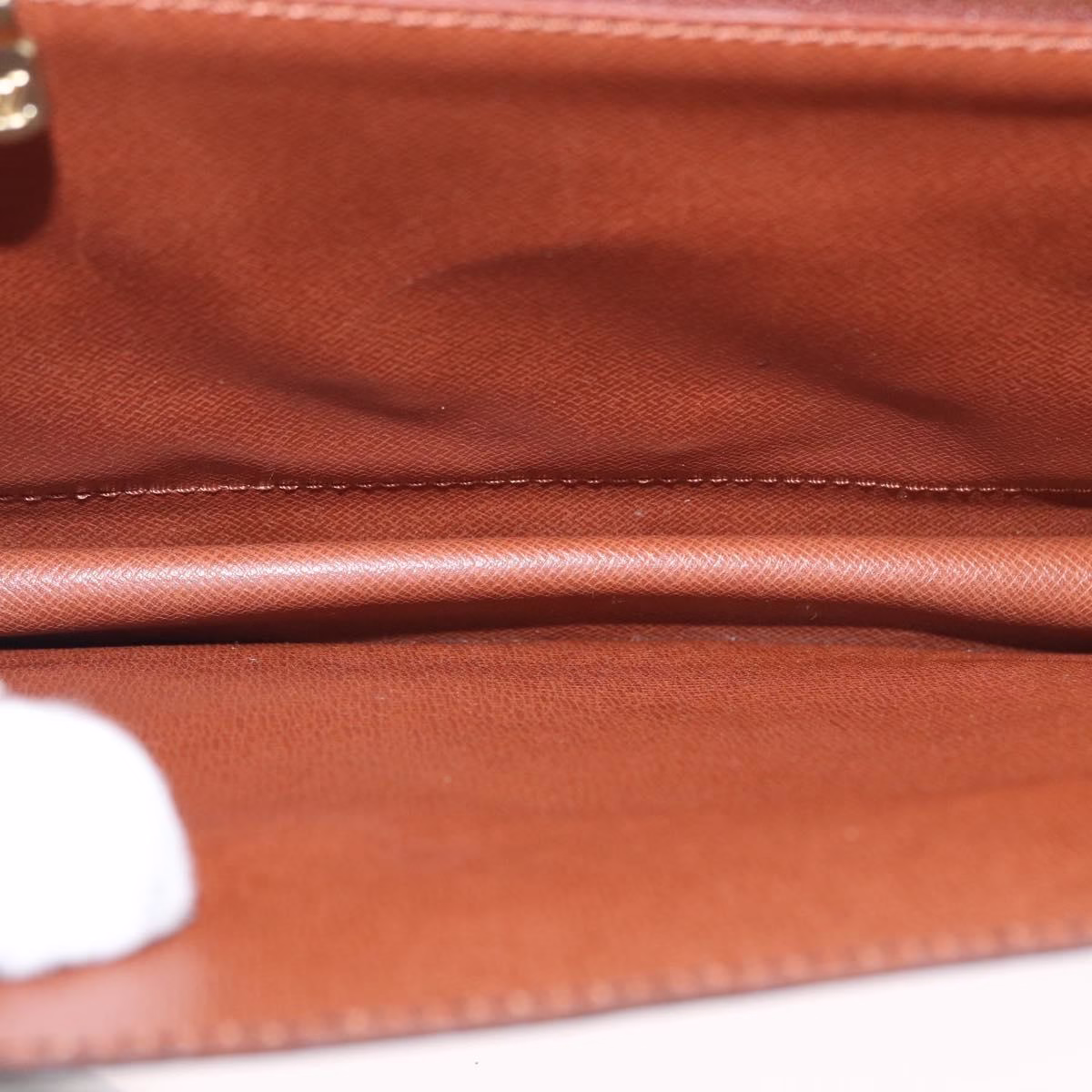 Louis Vuitton Monceau - Image 16