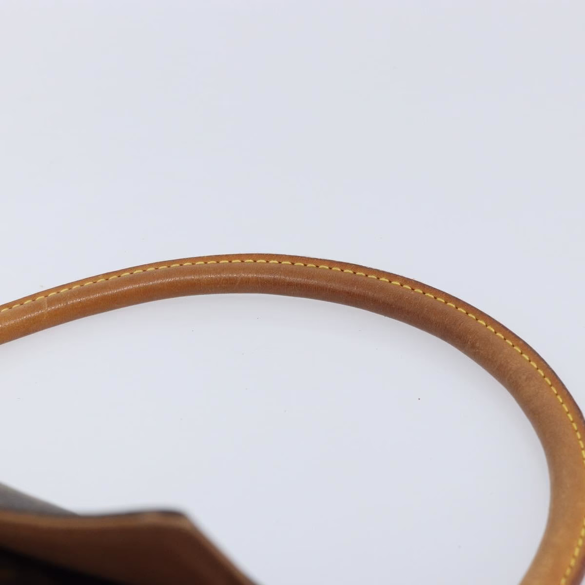 Louis Vuitton Looping PM - Image 8