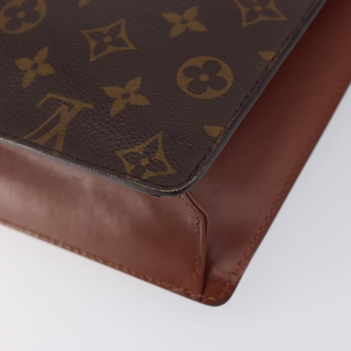 Louis Vuitton Monceau 28 - Image 15