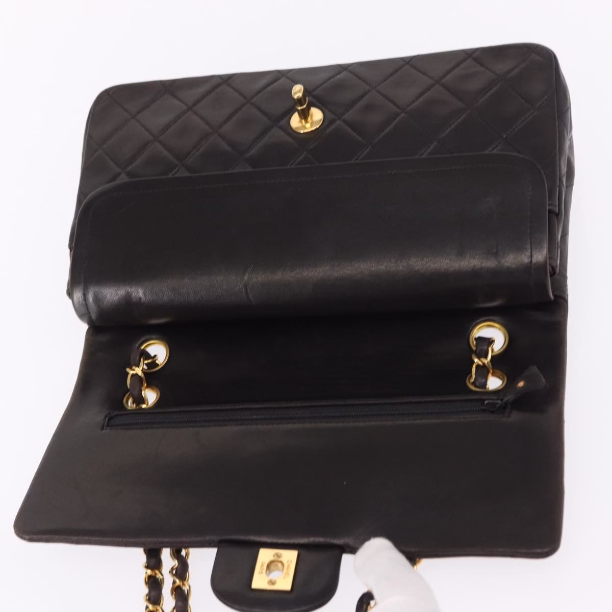 Chanel Double Flap Bag Medium Black - Image 18