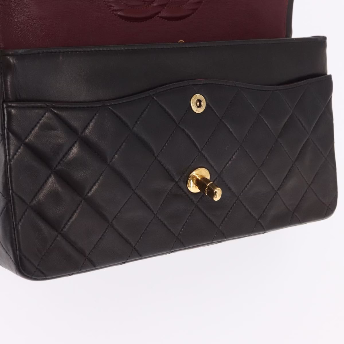 Chanel Double Flap Bag Medium Black - Image 23