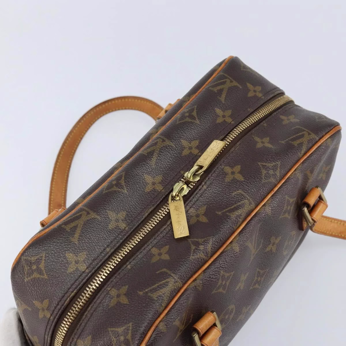 Louis Vuitton Cité MM - Image 7