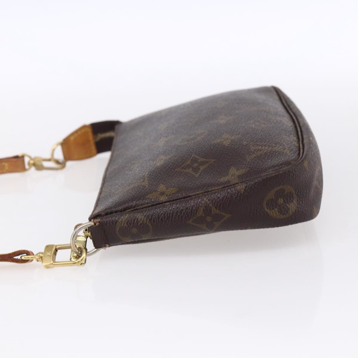 Louis Vuitton Pochette Crossbody - Image 4