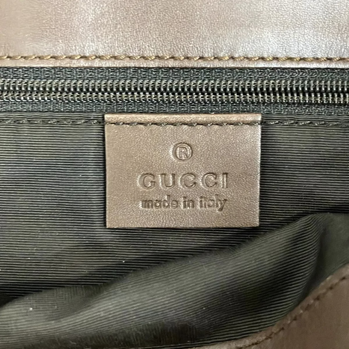 Gucci Shoulder Tote GG Brown - Image 9