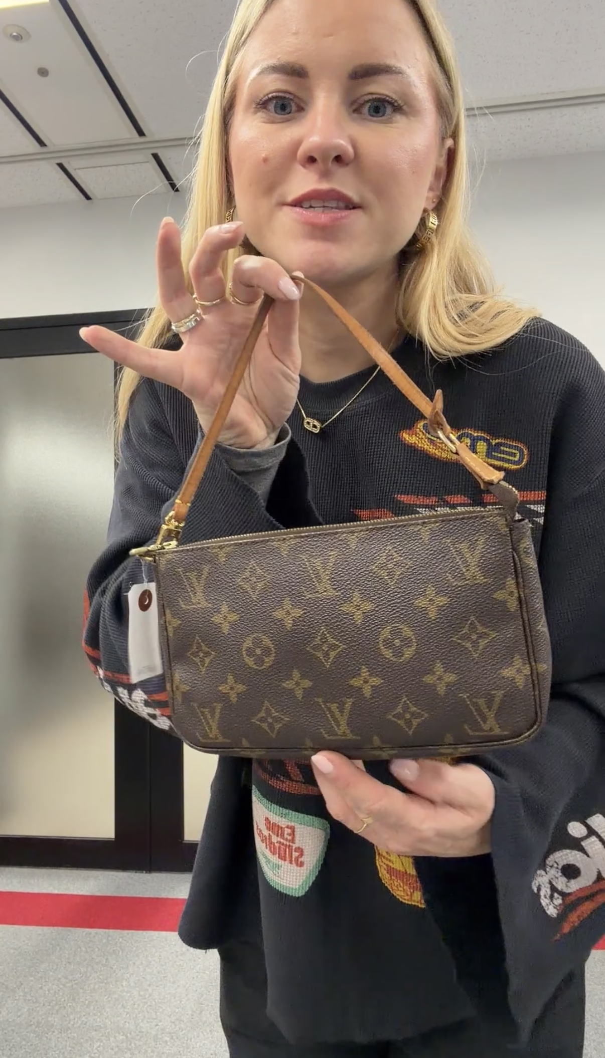 Louis Vuitton Pochette VI0090
