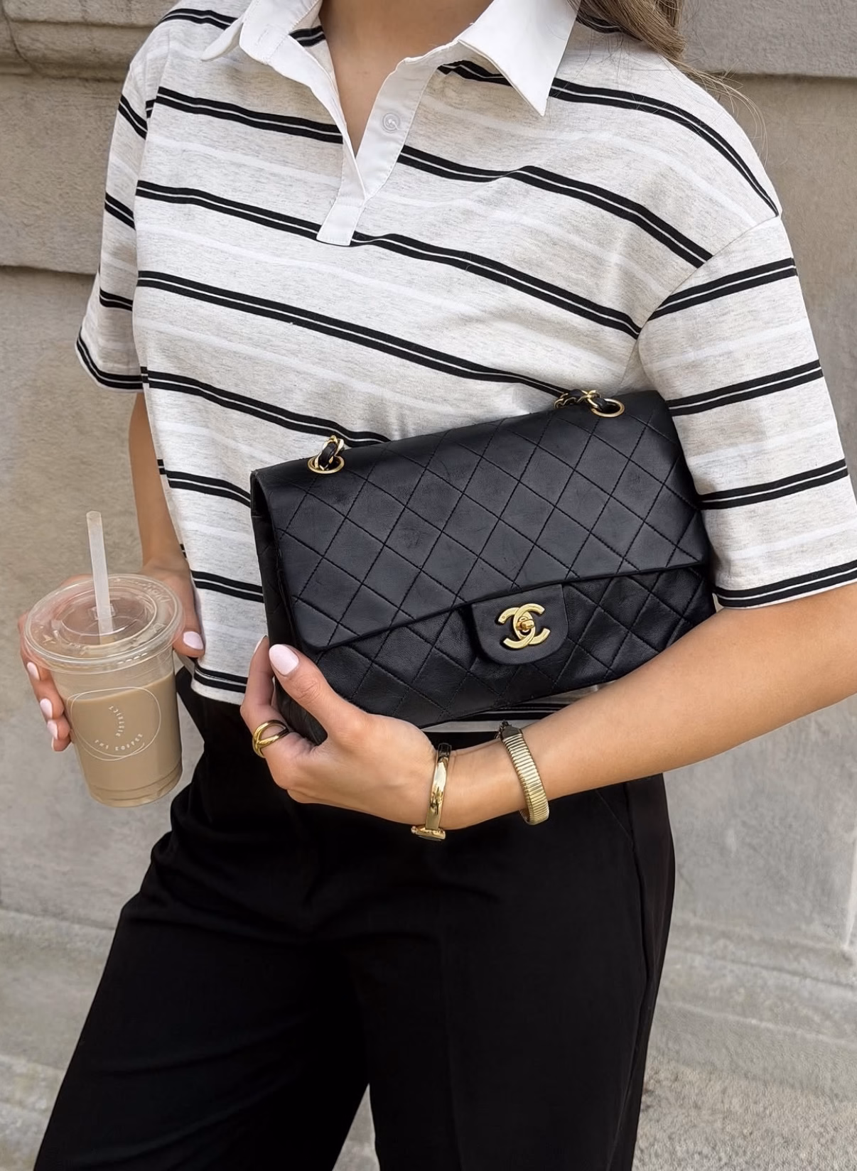 Chanel Double Flap Bag Medium Black - Image 2