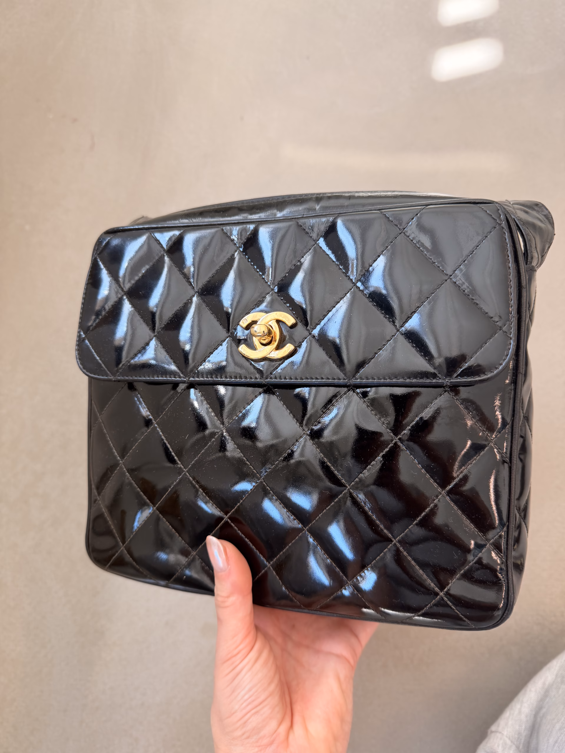 Chanel Matelasse Shoulder Bag Patent - Image 4