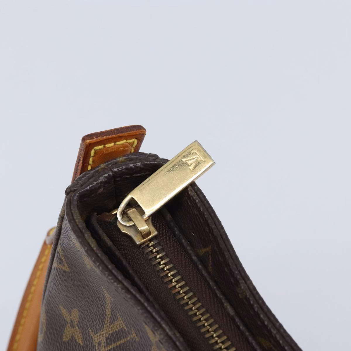 Louis Vuitton Looping MM - Image 5