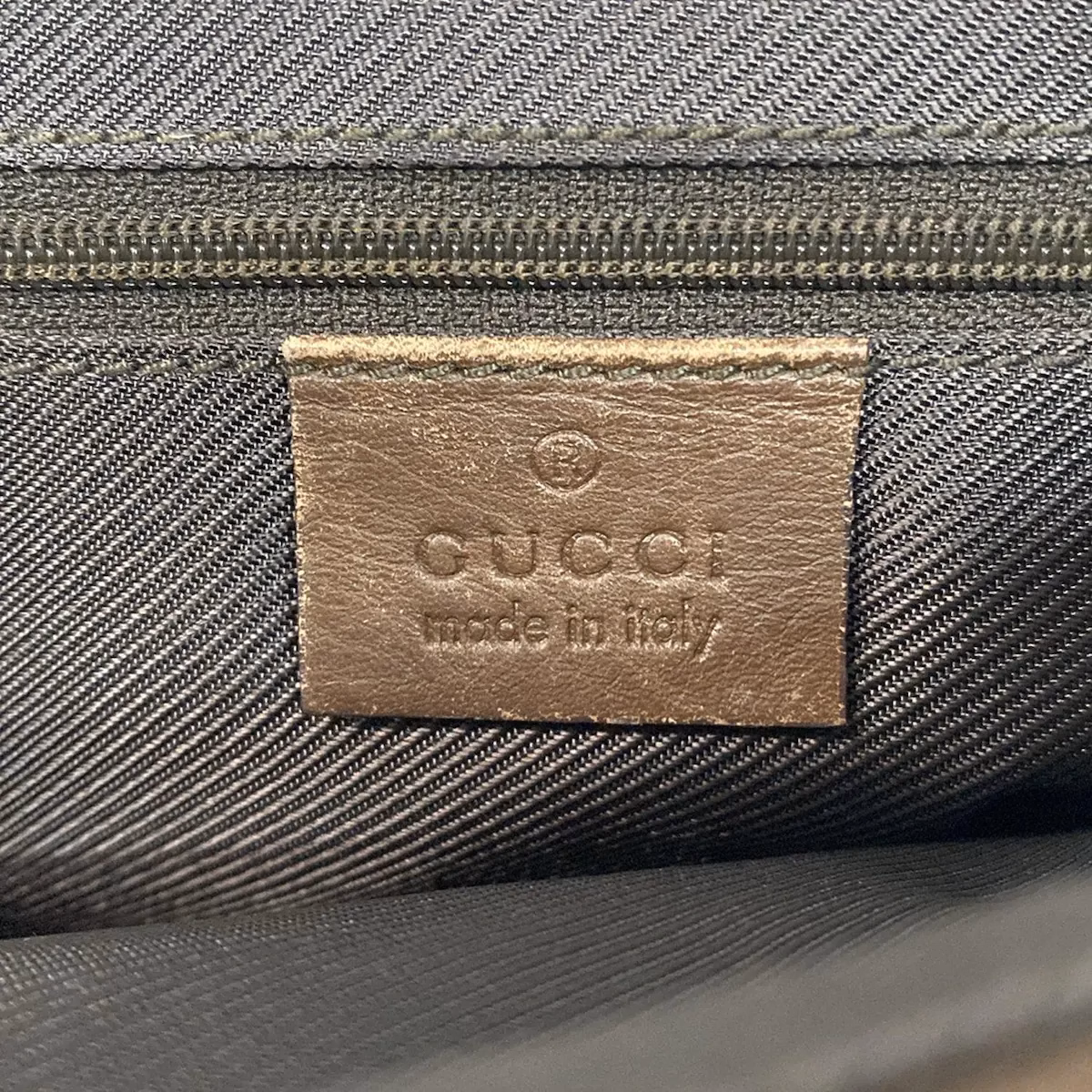 Gucci Canvas Shoulder bag - Image 10