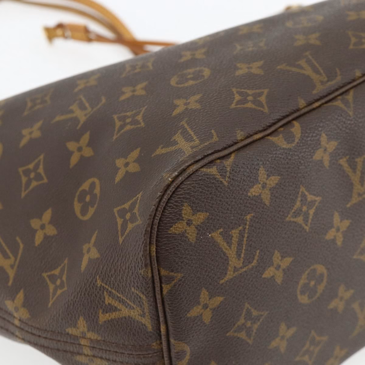 Louis Vuitton Neverfull Monogram MM - Image 12