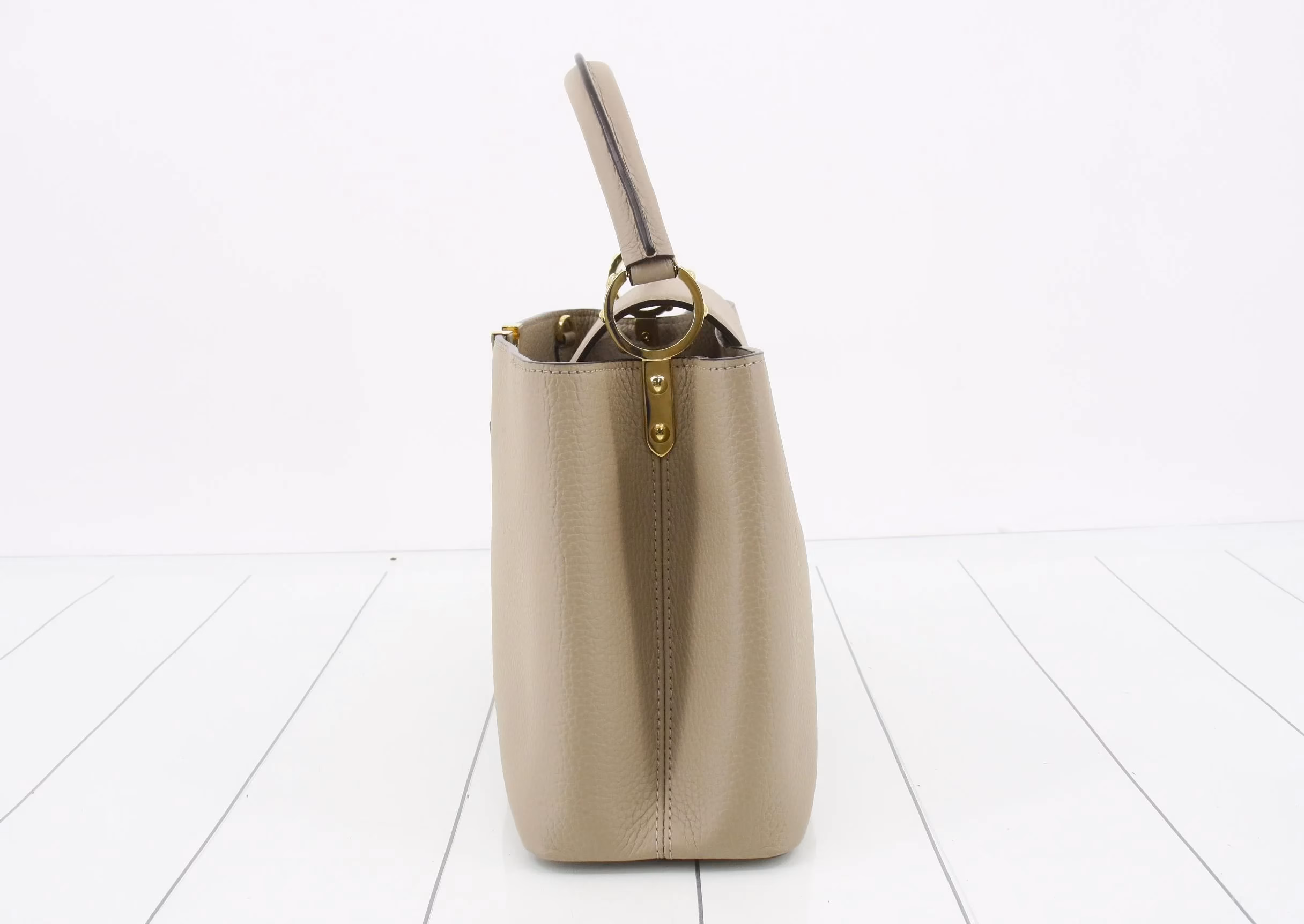 Louis Vuitton Capucines MM - Image 4