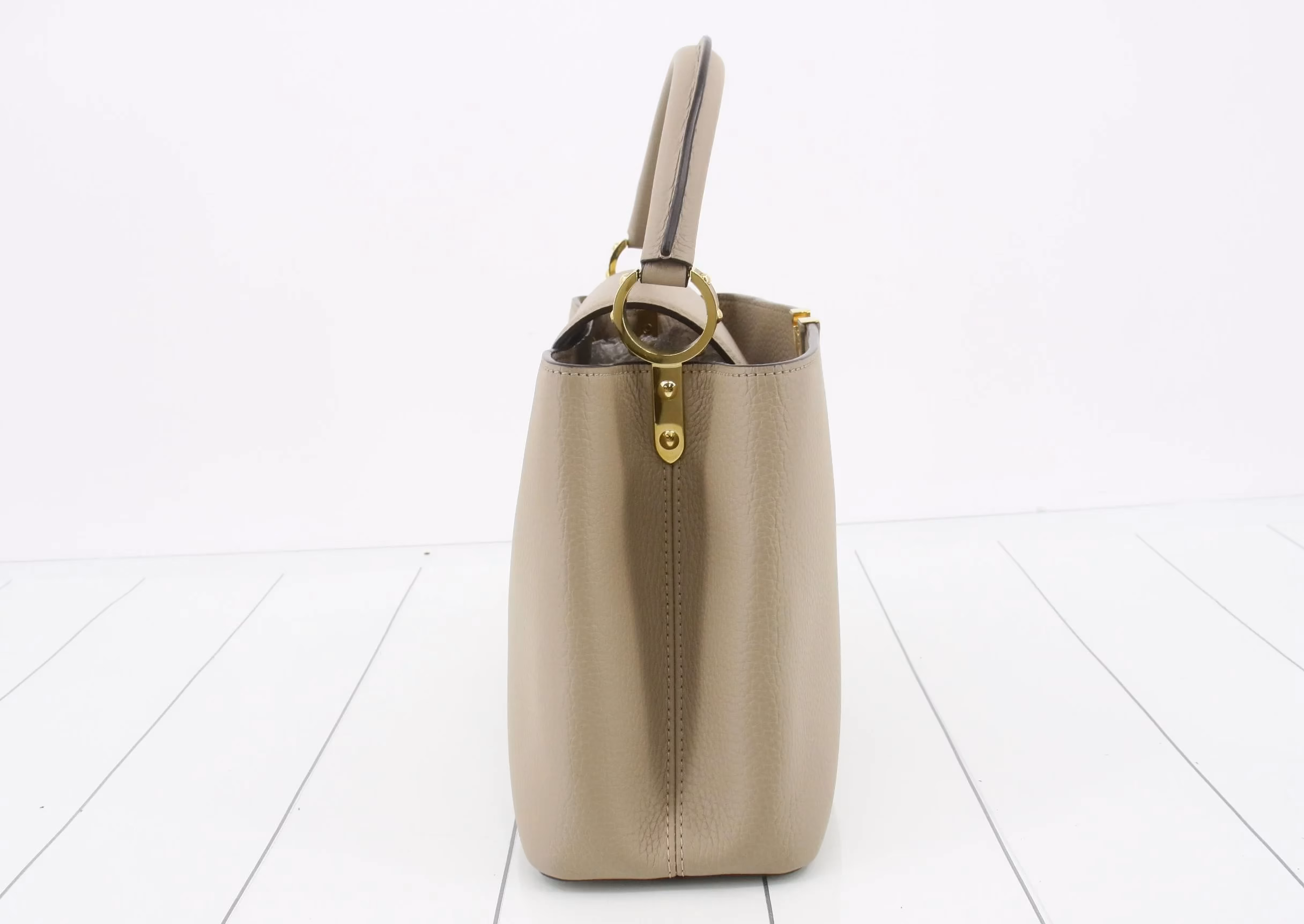 Louis Vuitton Capucines MM - Image 6