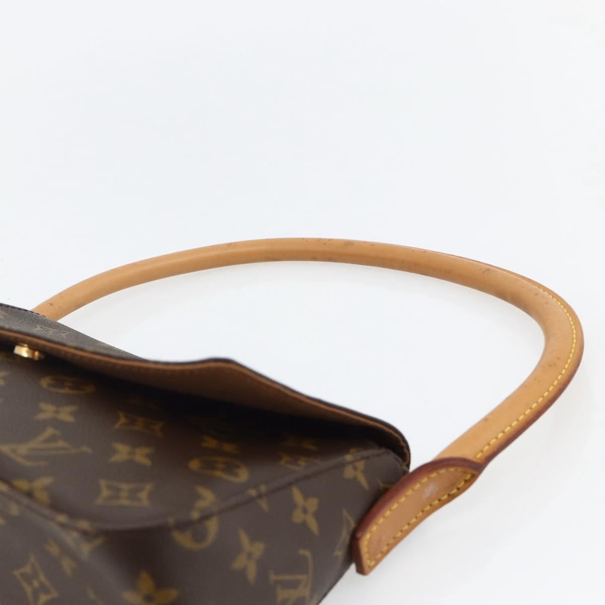 Louis Vuitton Looping PM - Image 11