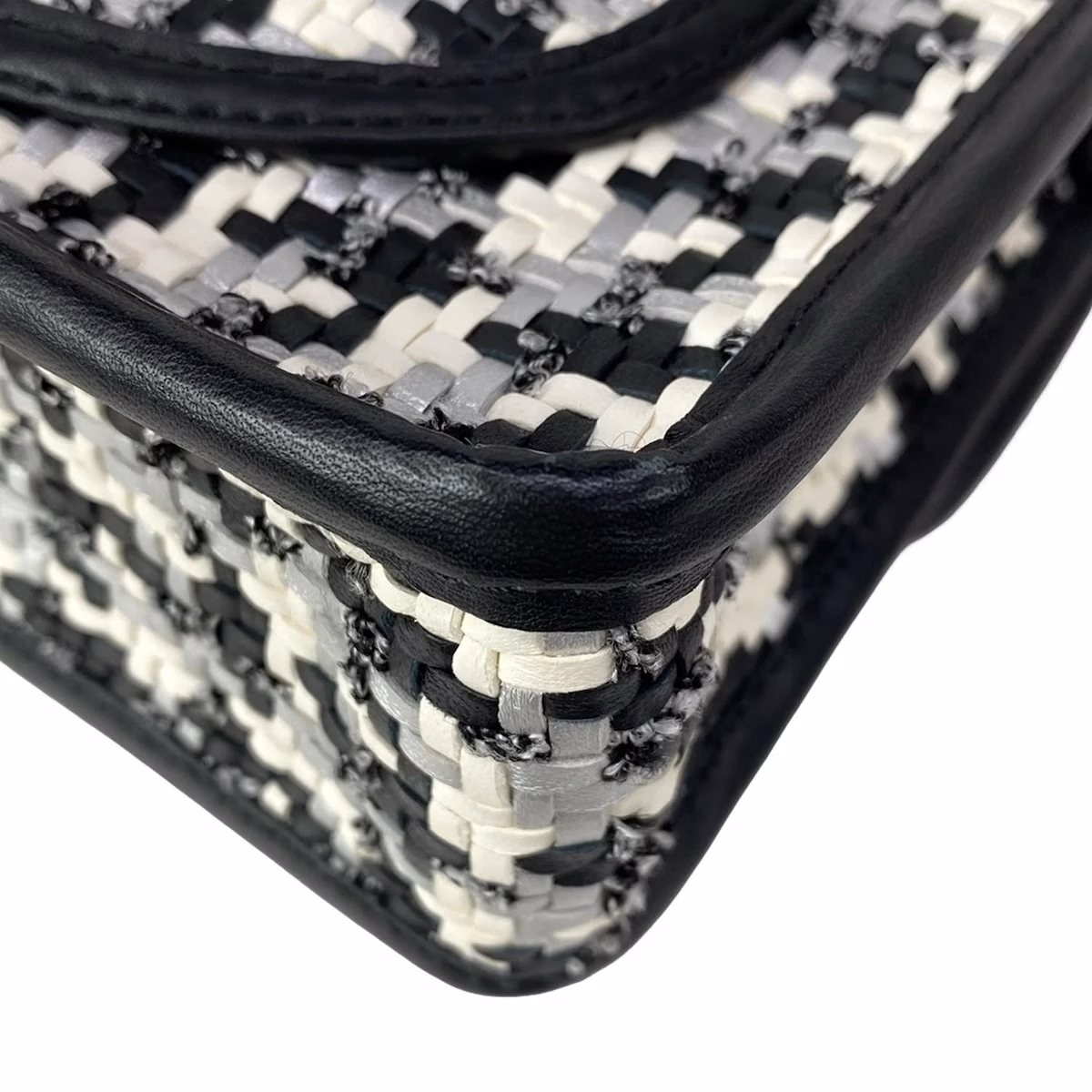Chanel Single Flap Bag Leather Tweed - Image 10