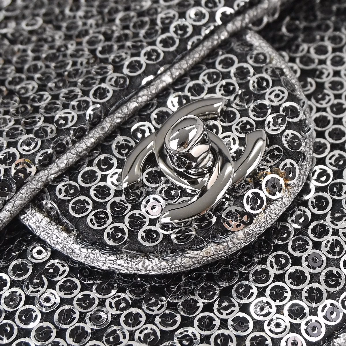 Chanel Sequin Flap Bag - Image 9