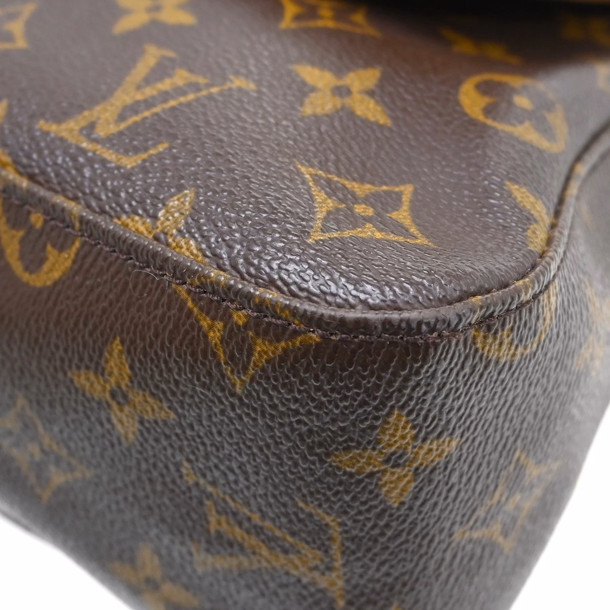 Louis Vuitton Looping PM - Image 7