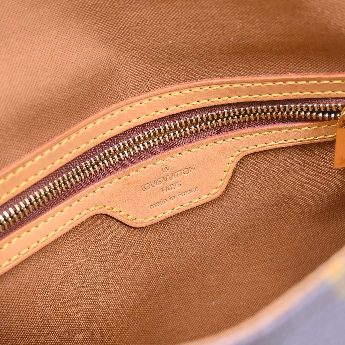 Louis Vuitton Looping PM - Image 13