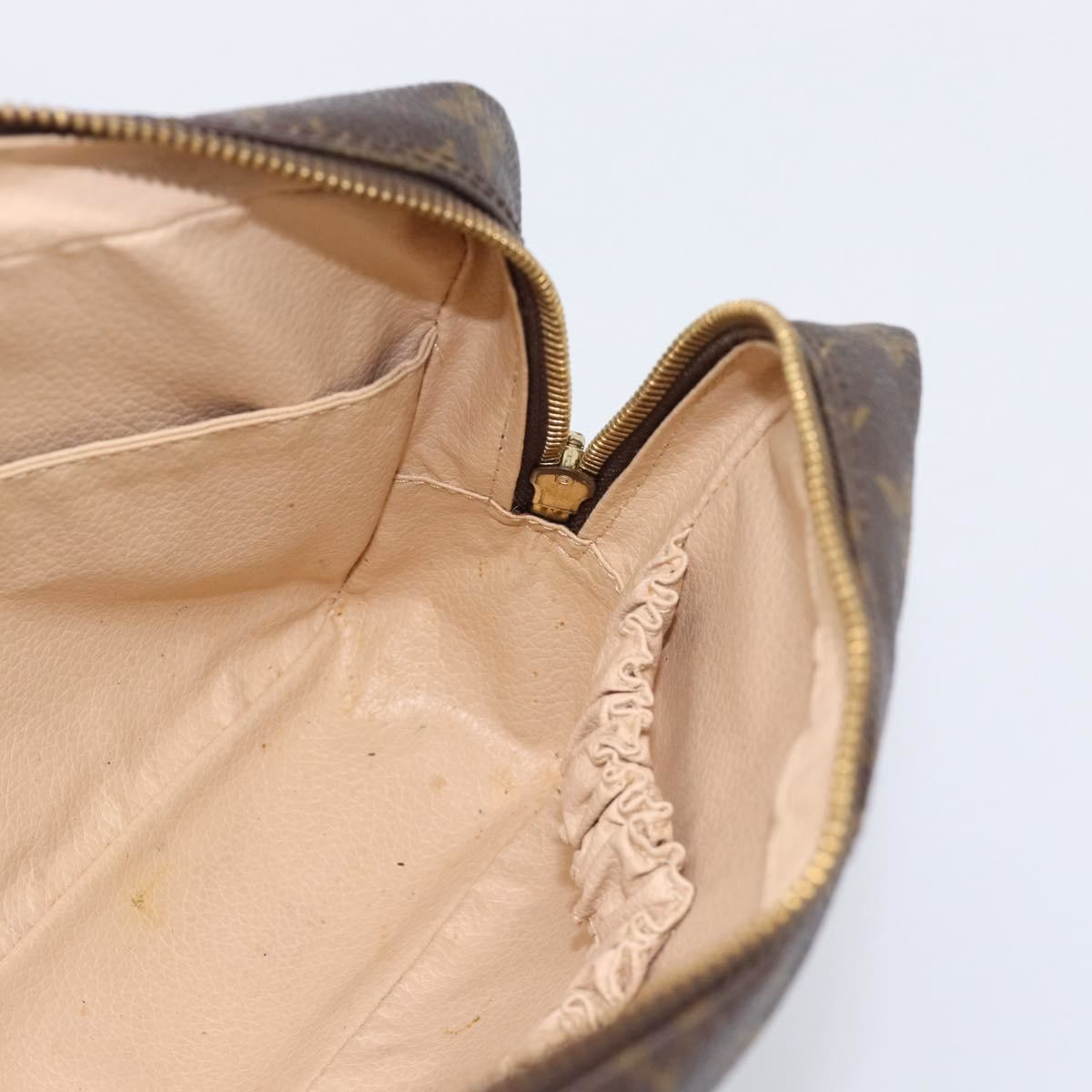 Louis Vuitton Toilette Pouch 23 - Image 10