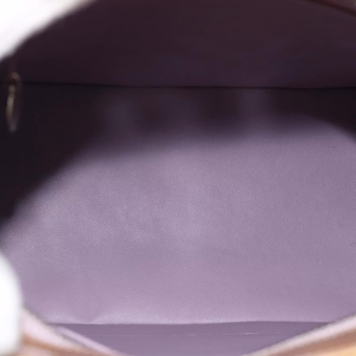 Chanel Patent Medallion Tote bag - Image 17