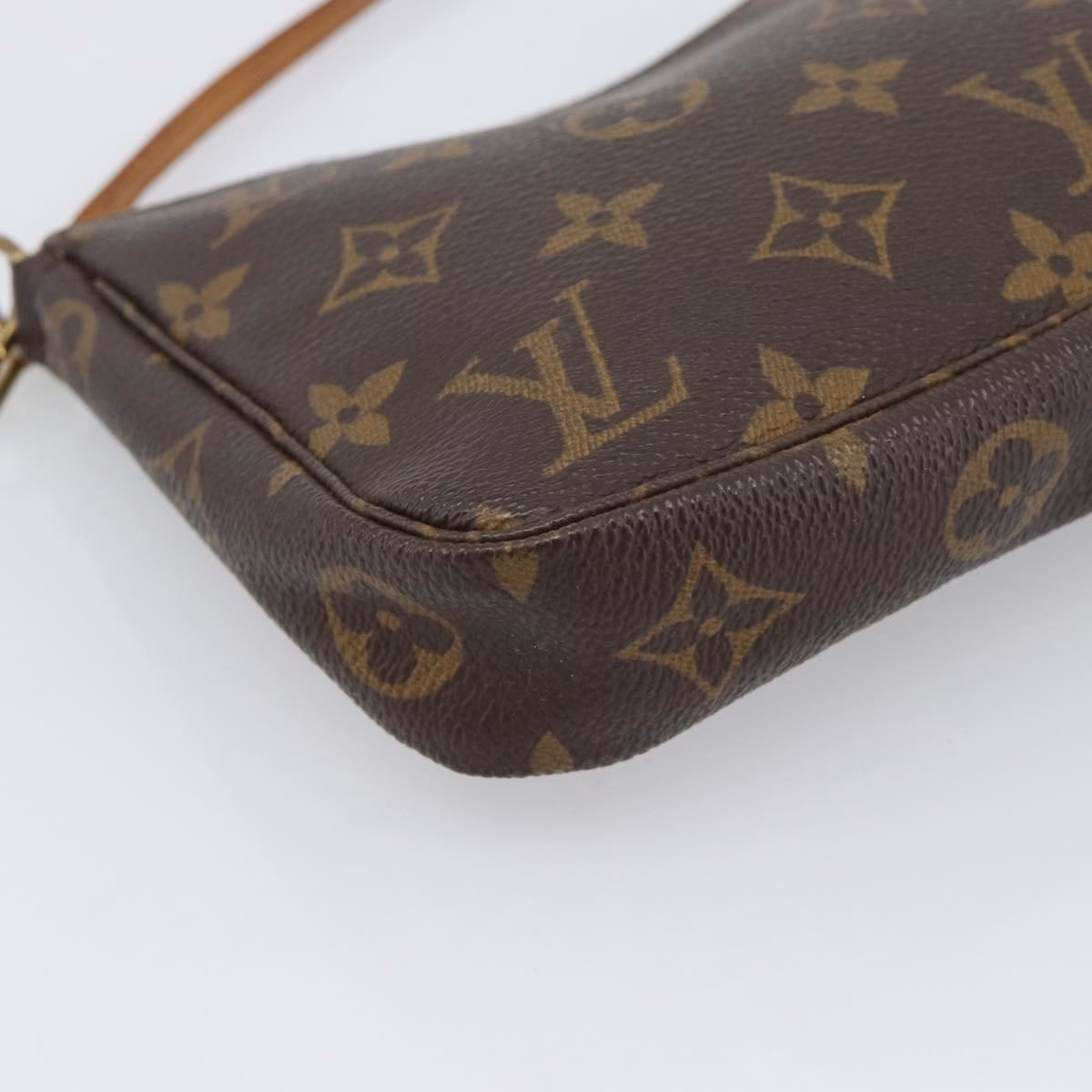 Louis Vuitton Pochette - Image 14