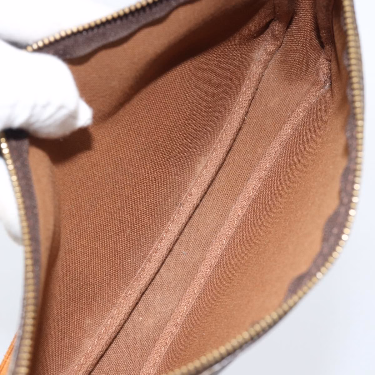 Louis Vuitton Pochette - Image 20