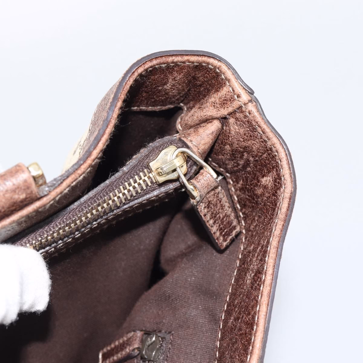 Gucci Abbey Shoulder Bag - Image 13