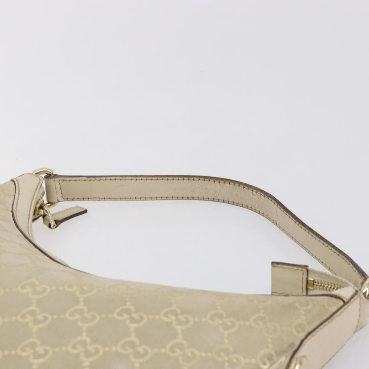 Gucci Canvas Hobo Bag Charmy - Image 8