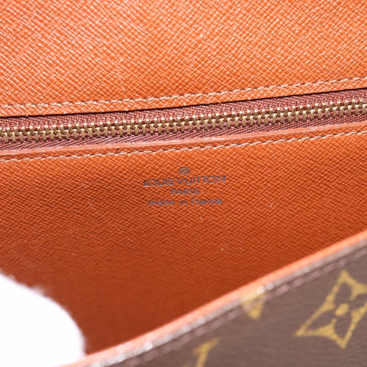 Louis Vuitton Saint Cloud GM - Image 19