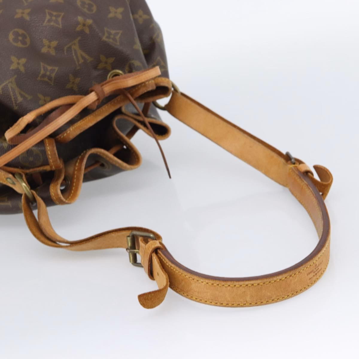 Louis Vuitton Petit Noé - Image 8
