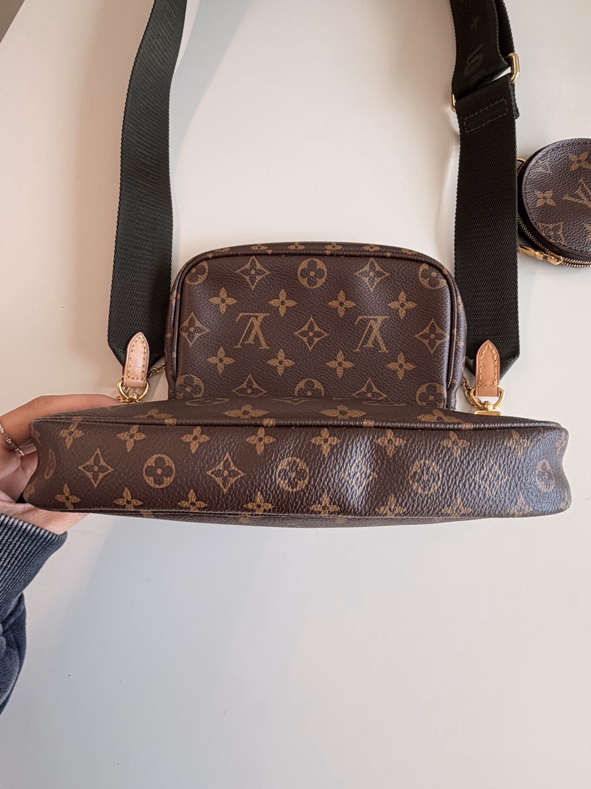 Louis Vuitton Multi Pochette - Image 7