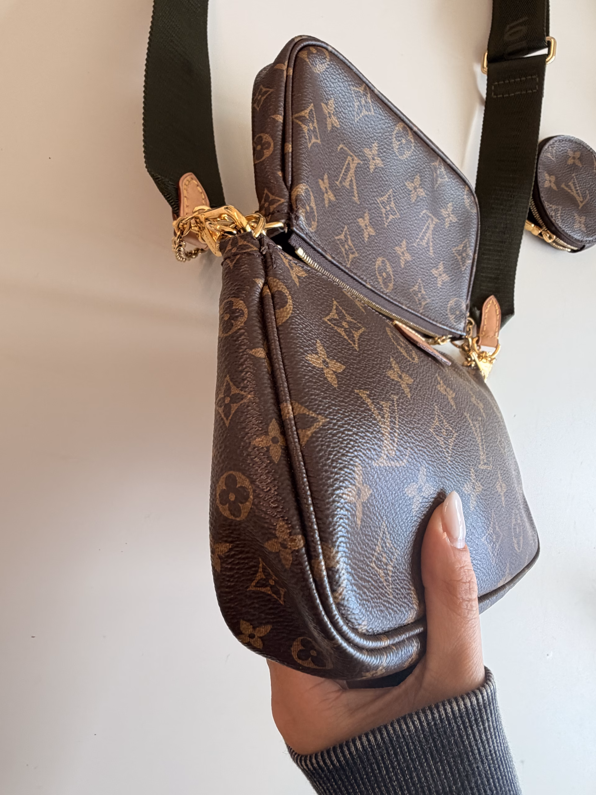 Louis Vuitton Multi Pochette - Image 9