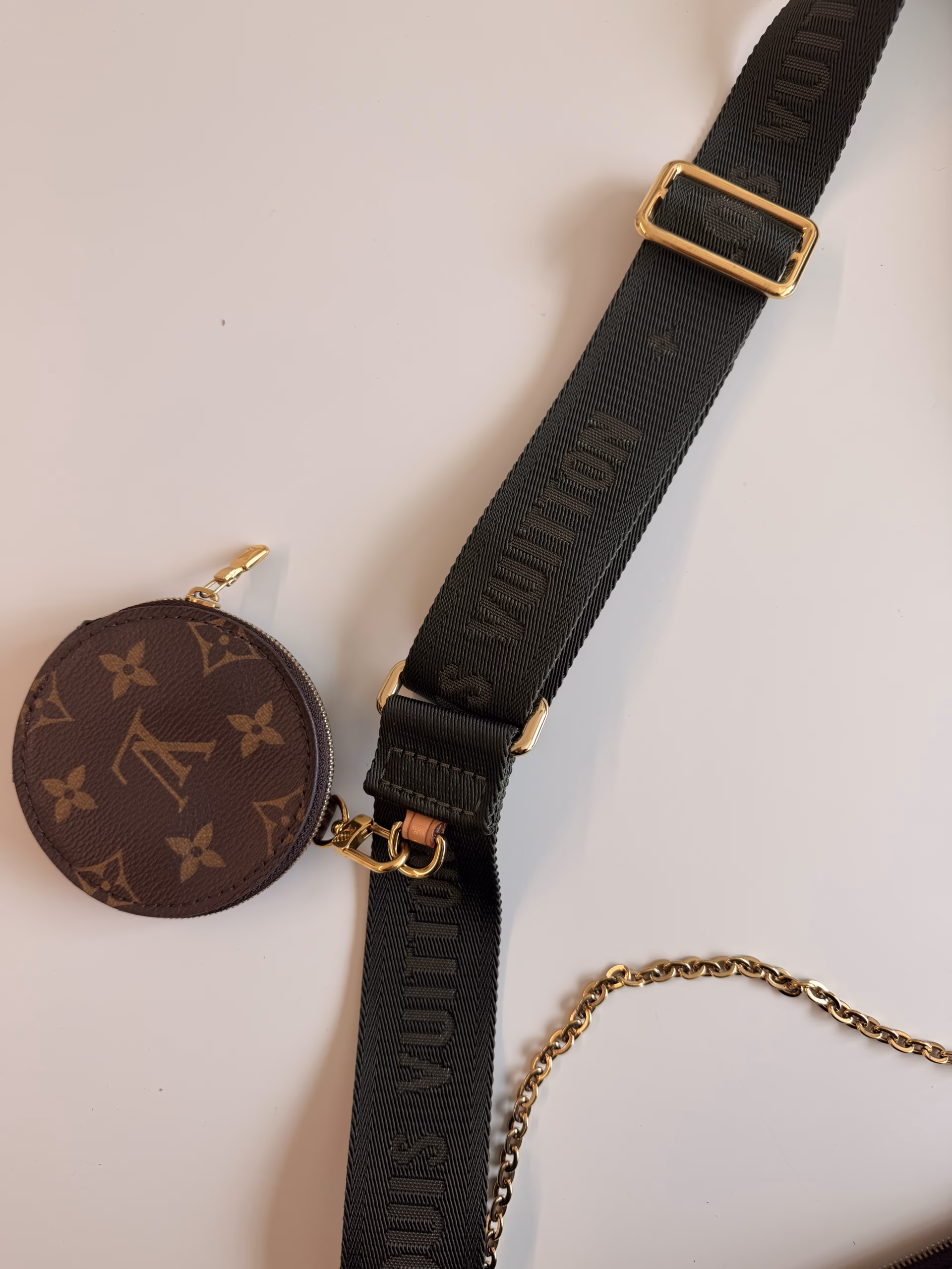 Louis Vuitton Multi Pochette - Image 11