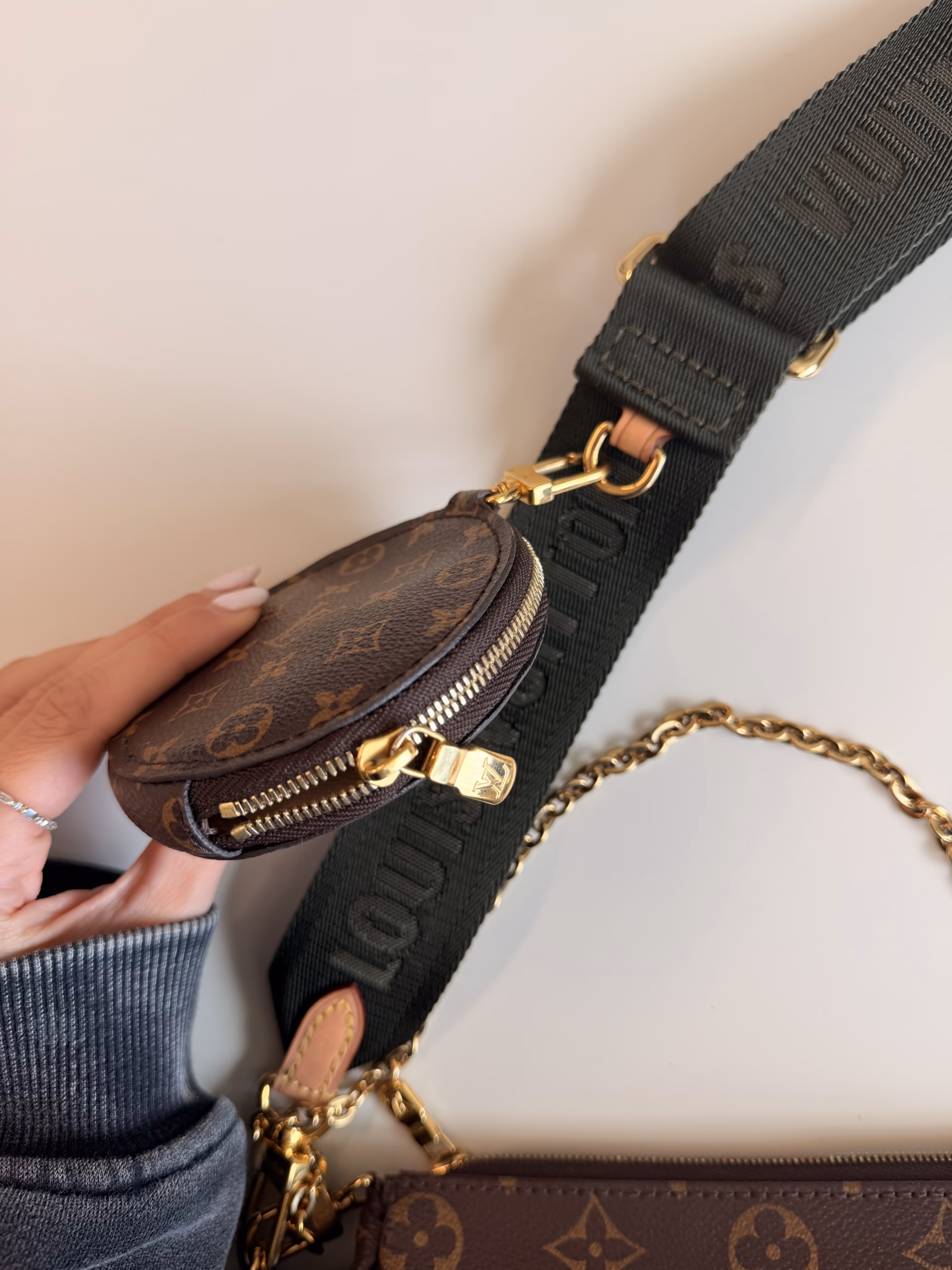Louis Vuitton Multi Pochette - Image 12
