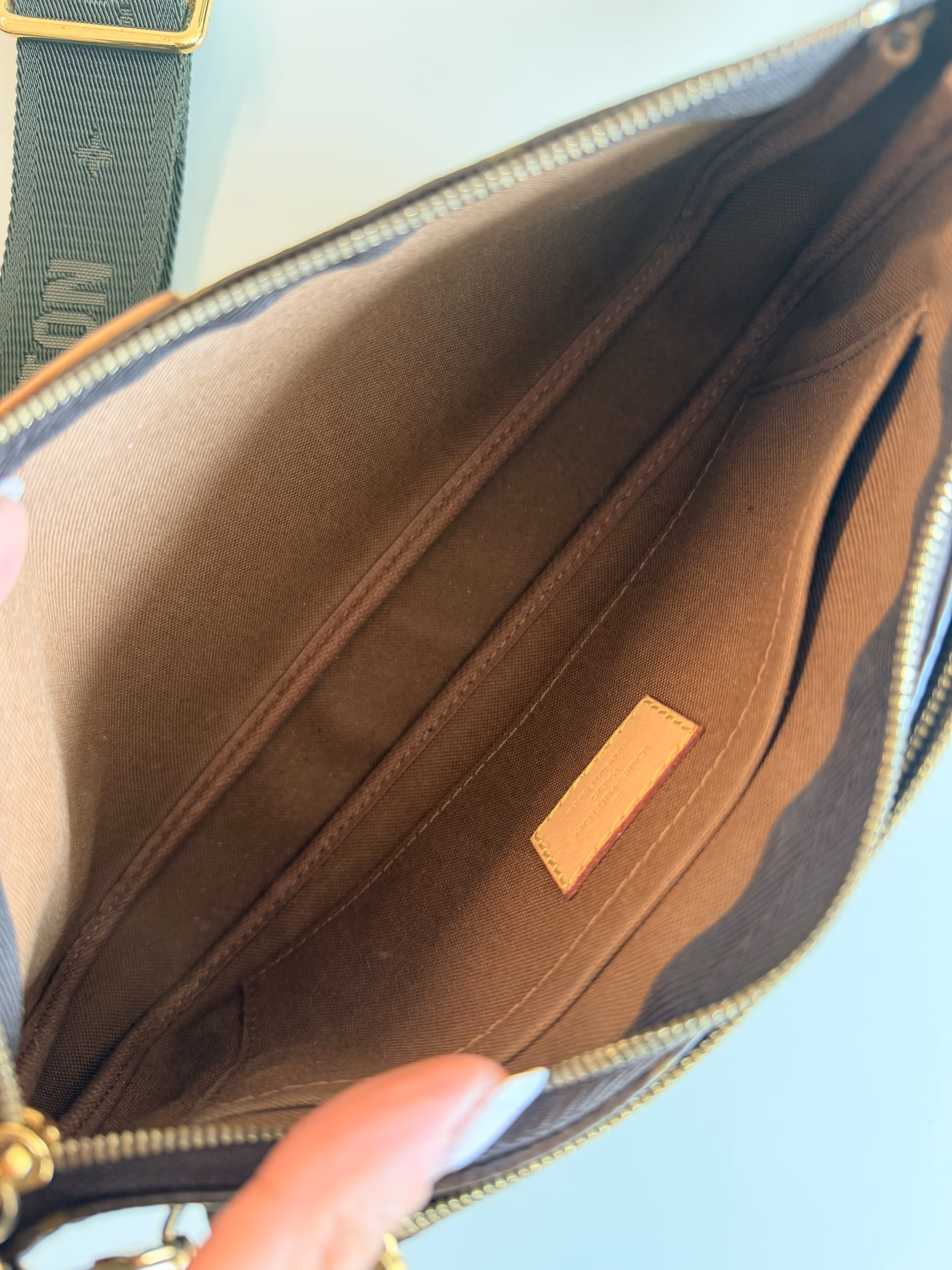 Louis Vuitton Multi Pochette - Image 14