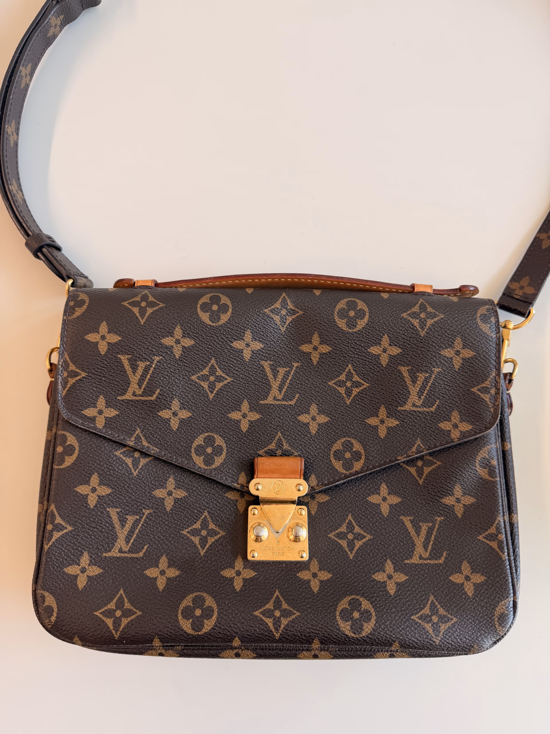 Louis Vuitton Pochette Métis - Image 3