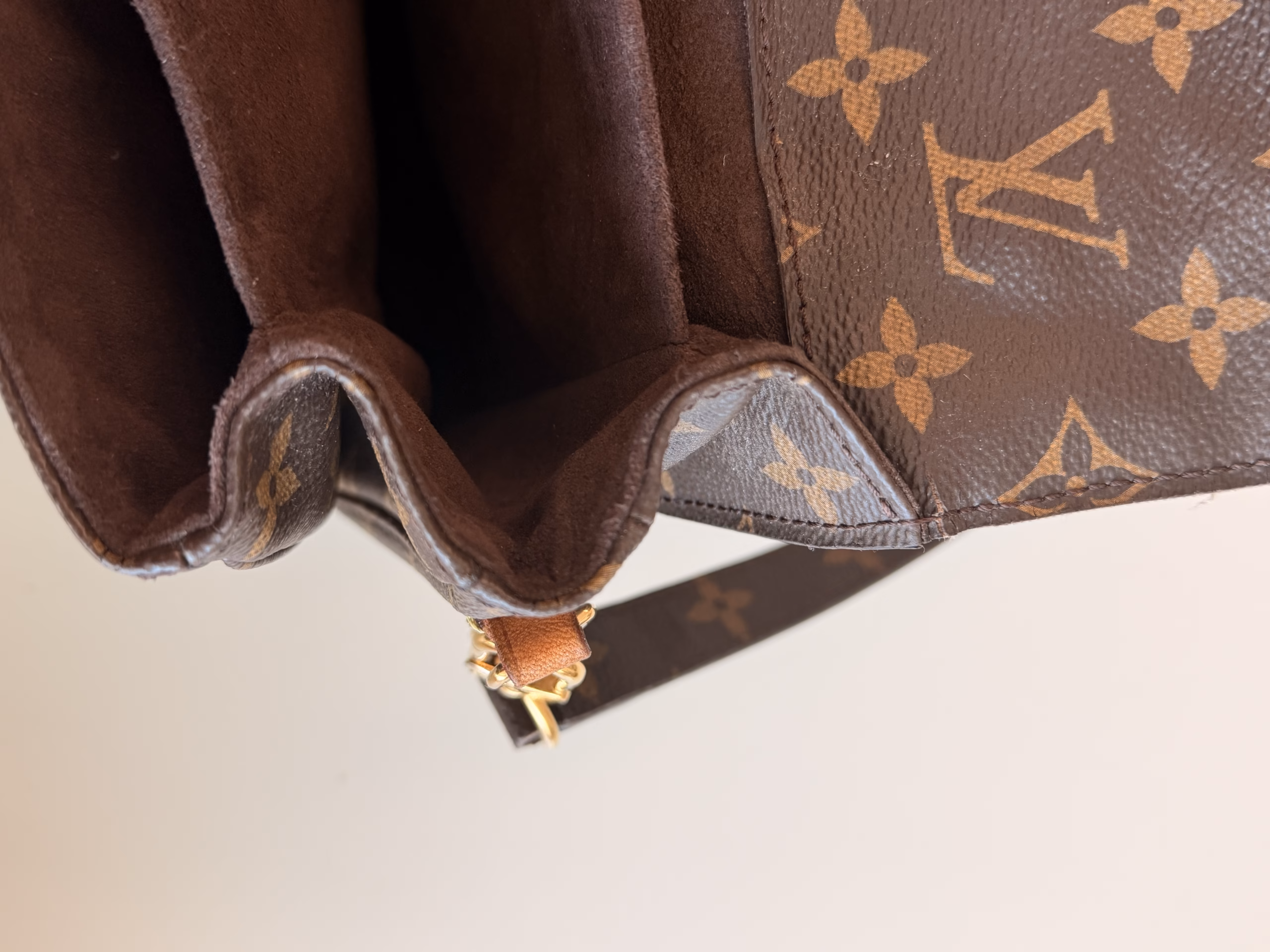 Louis Vuitton Pochette Métis - Image 17