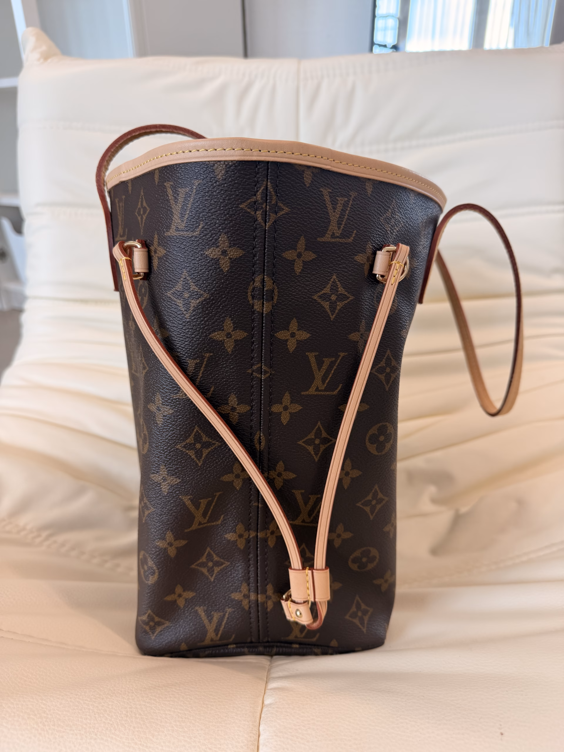 Louis Vuitton Neverfull Monogram MM - Image 7