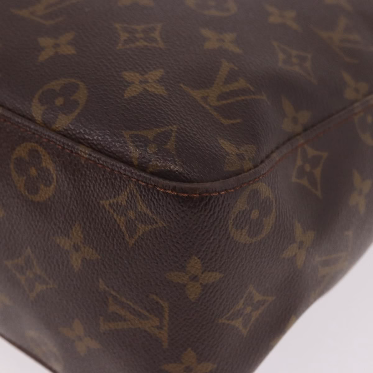 Louis Vuitton Looping GM - Image 13