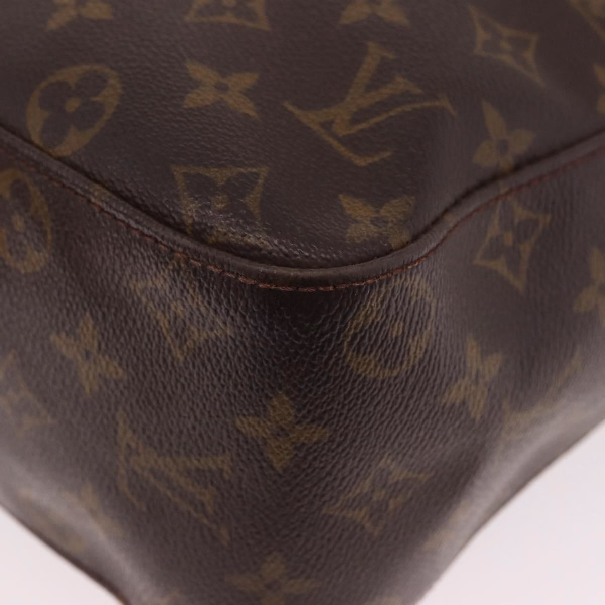 Louis Vuitton Looping GM - Image 15