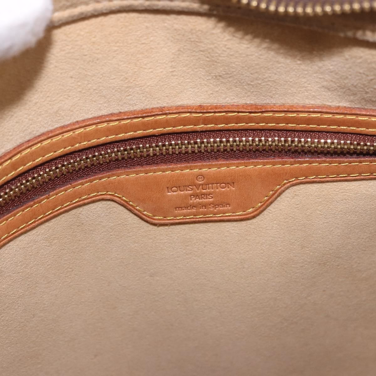 Louis Vuitton Looping GM - Image 17