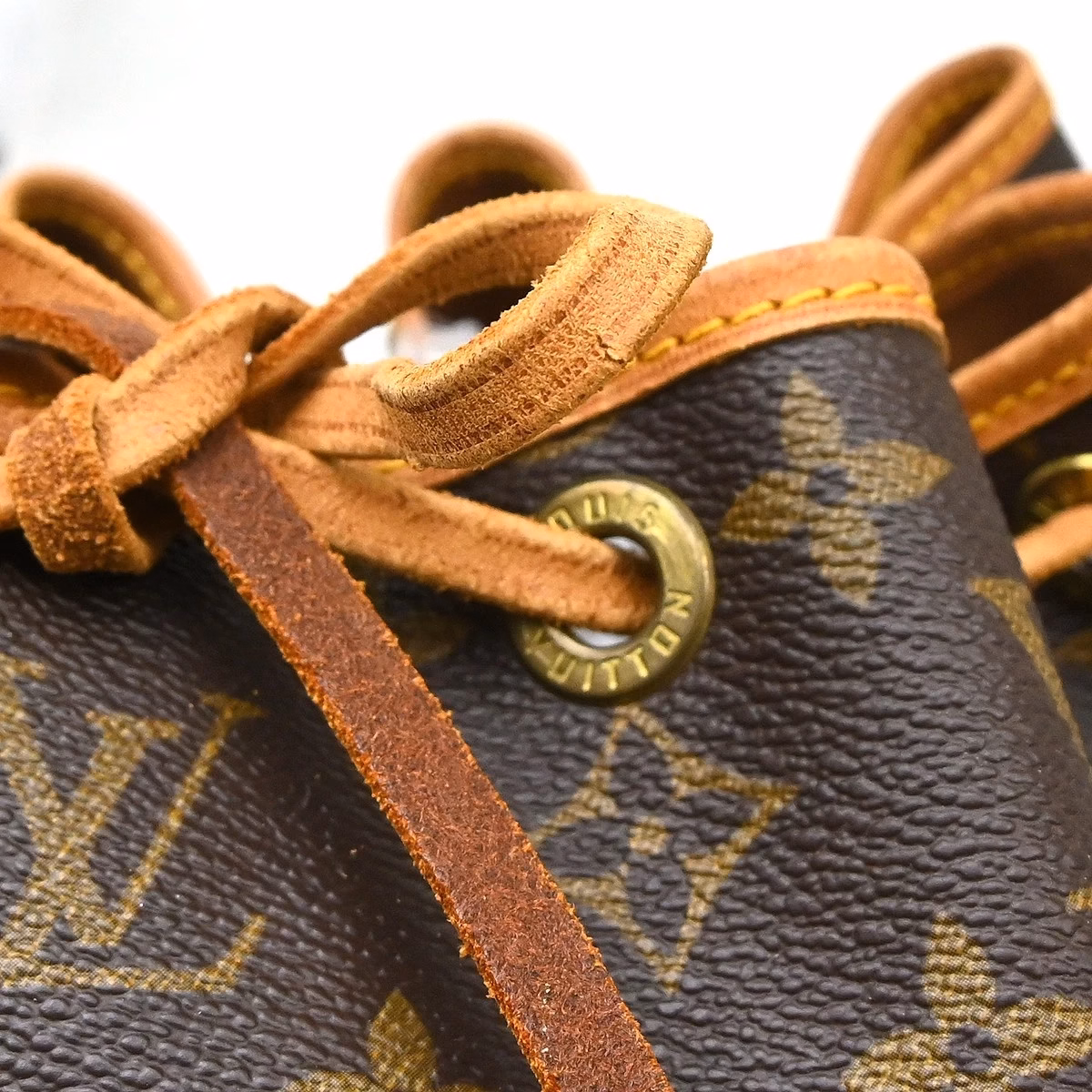 Louis Vuitton Petit Noé - Image 11