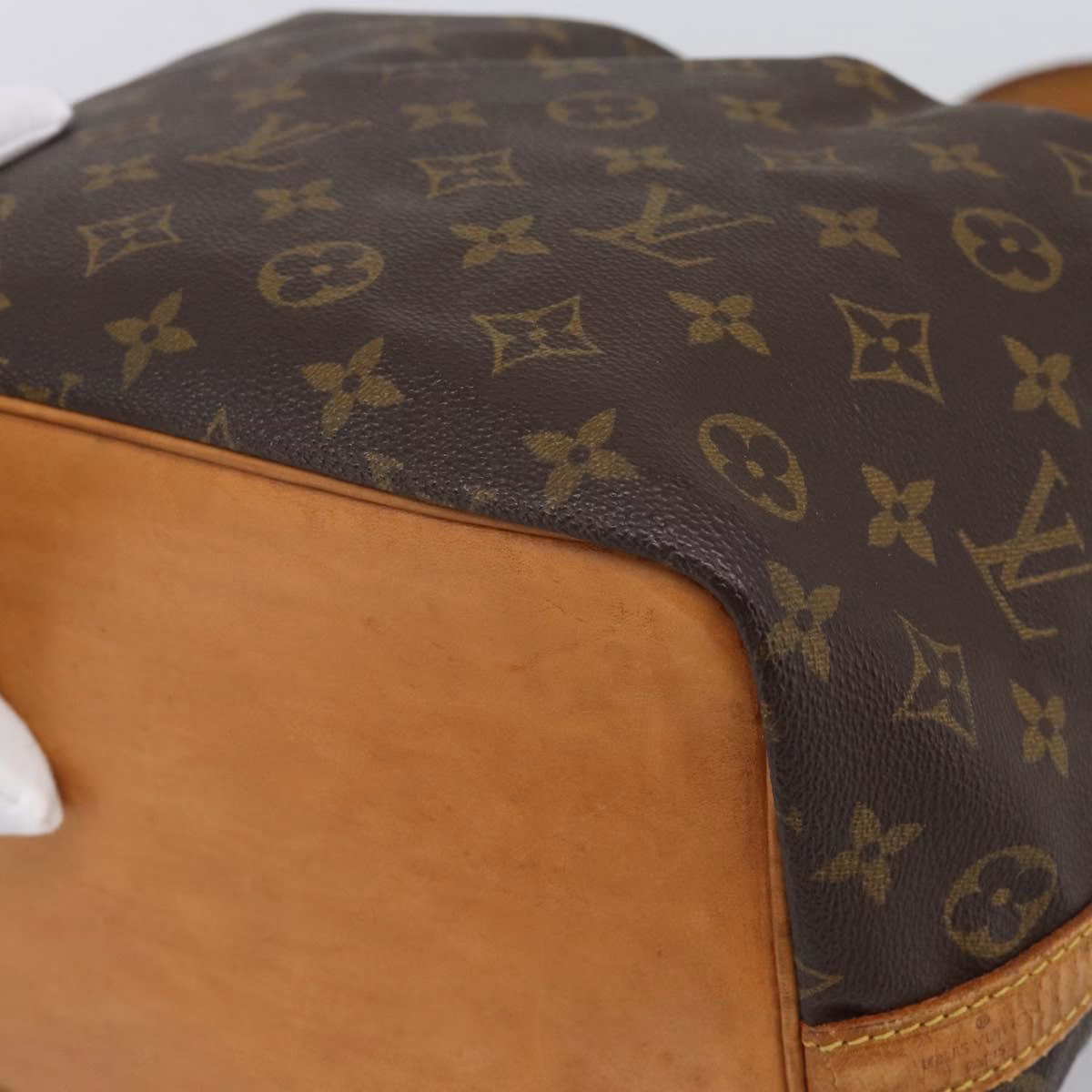 Louis Vuitton Petit Noé - Image 13