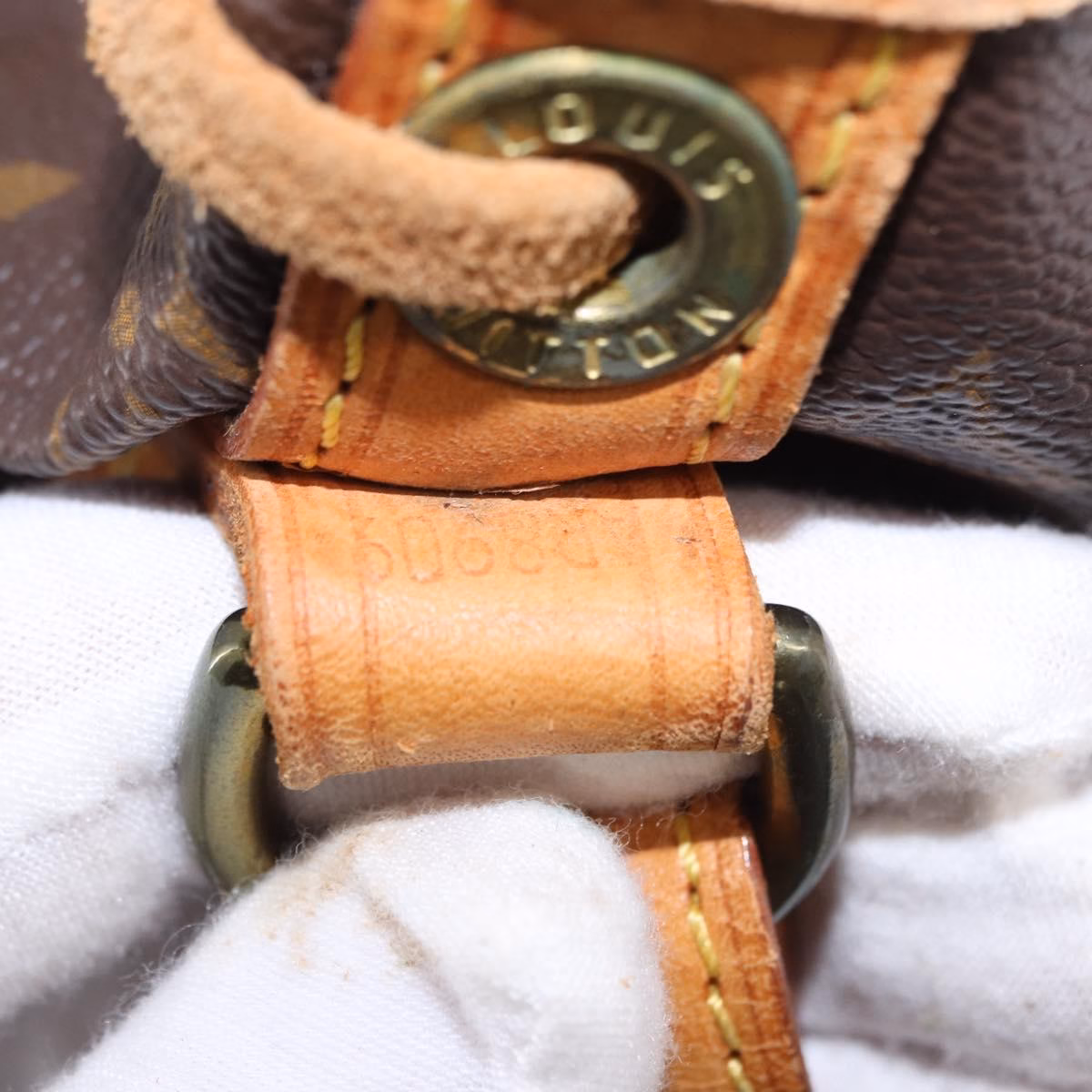 Louis Vuitton Petit Noé - Image 18