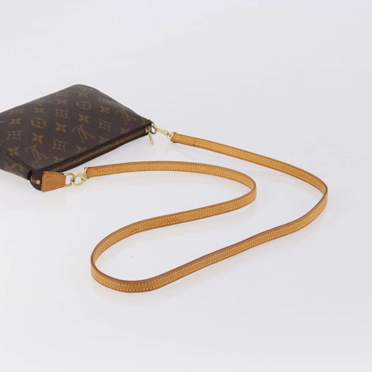 Louis Vuitton Pochette Crossbody - Image 7