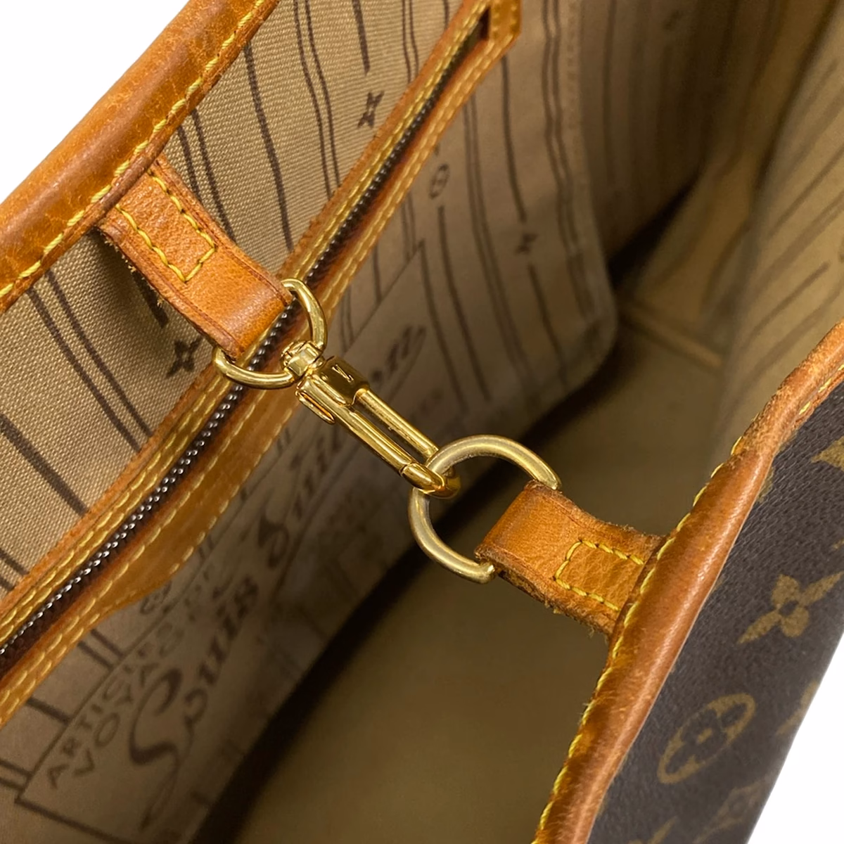 Louis Vuitton Neverfull MM - Image 14