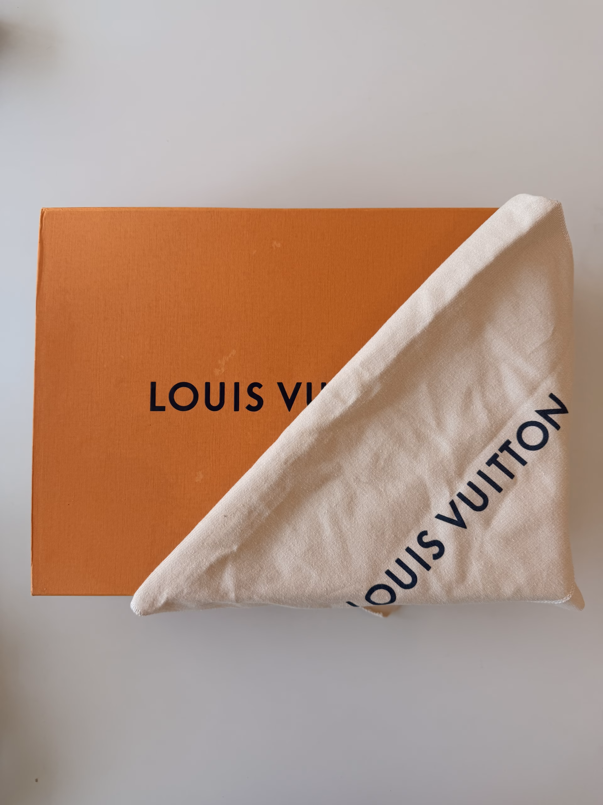 Louis Vuitton Multi Pochette - Image 3