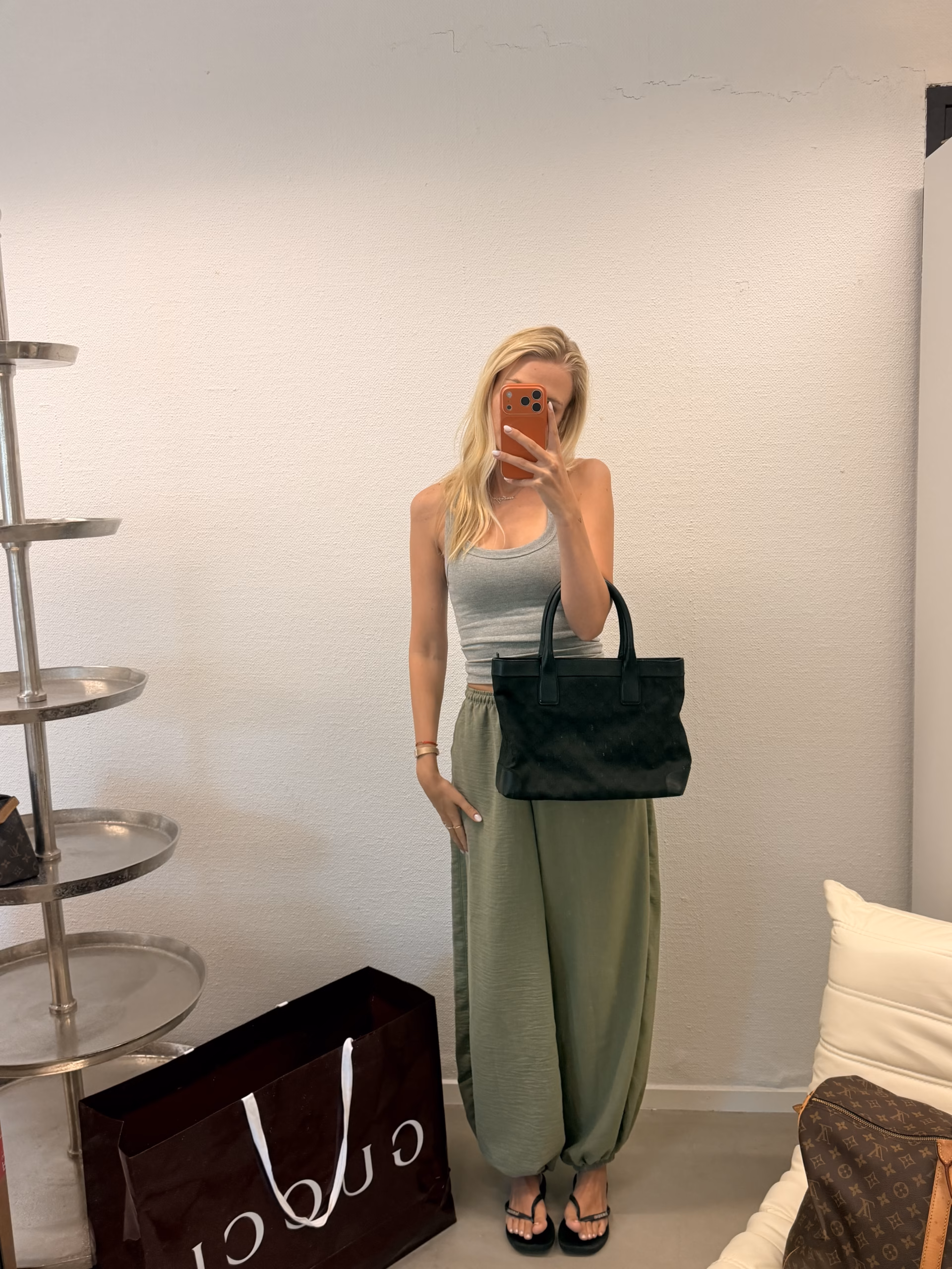 Gucci Tote Black - Image 2