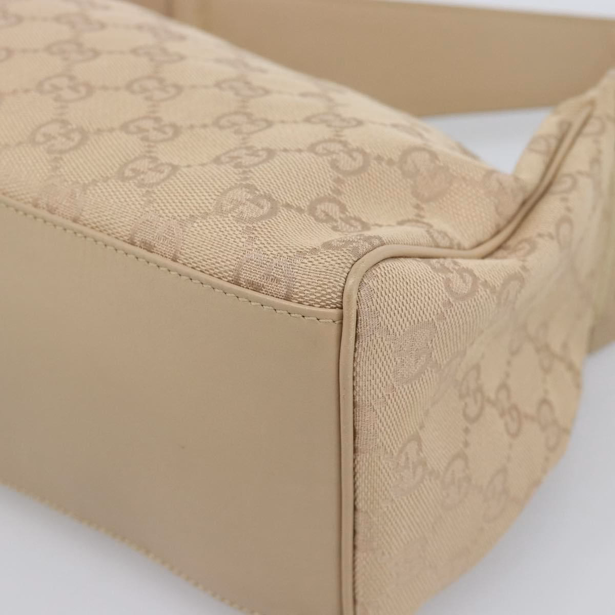 Gucci Pochette Beige - Image 10